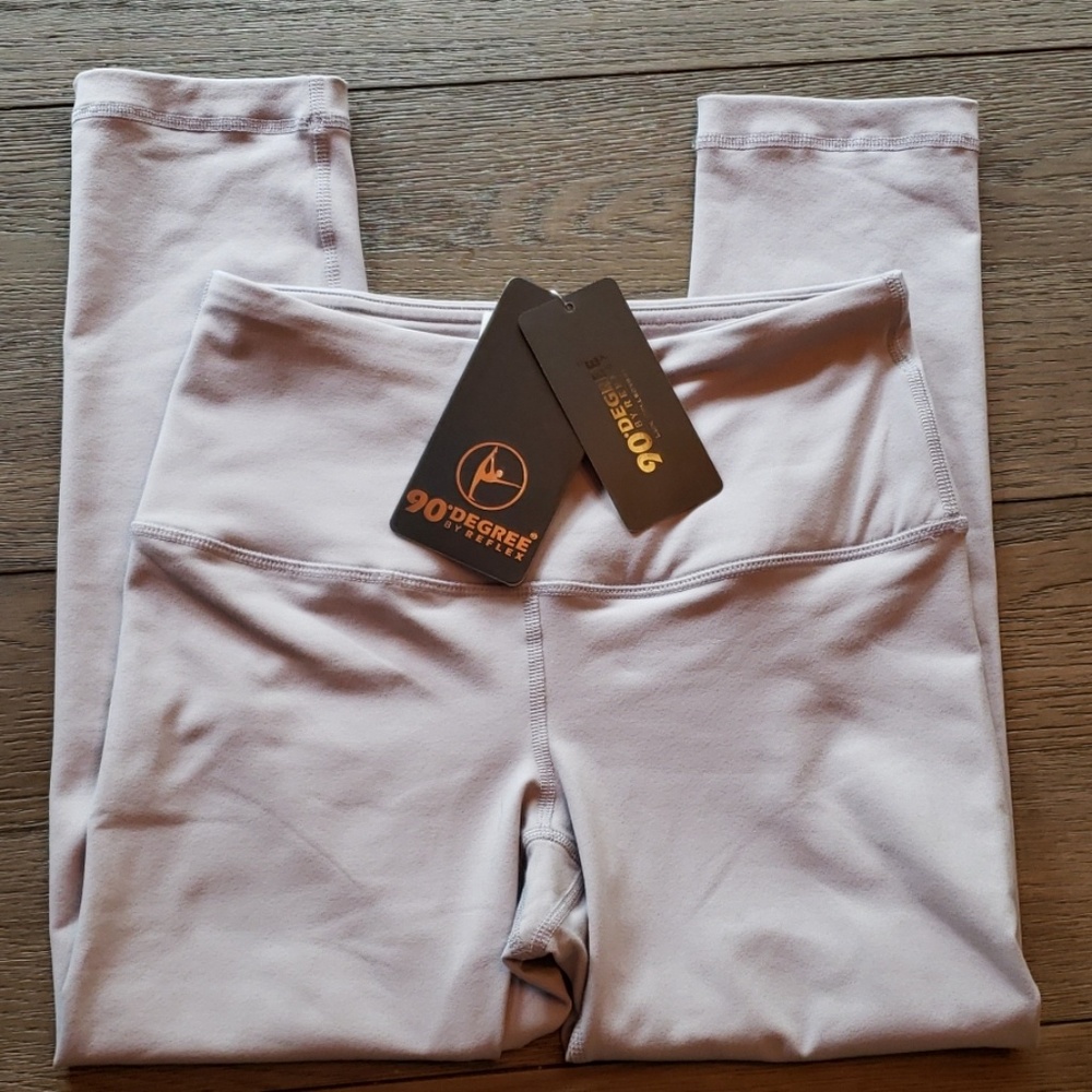 NWT 90 Degree capri leggings